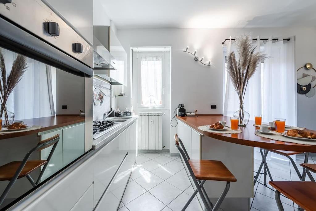 Nuovissima Dimora Con Terrazzino Apartment มิลาน ภายนอก รูปภาพ